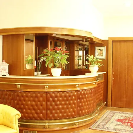 Torino 4*