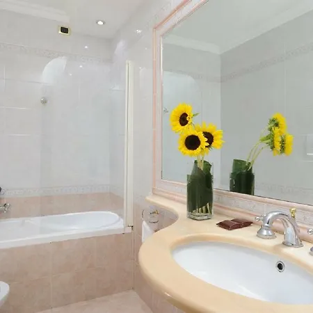 Torino Otel 4*