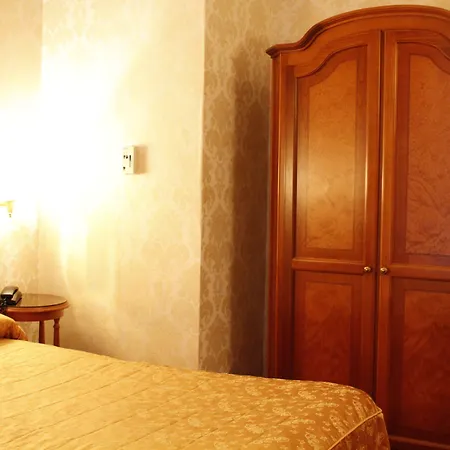 Torino Szálloda 4*